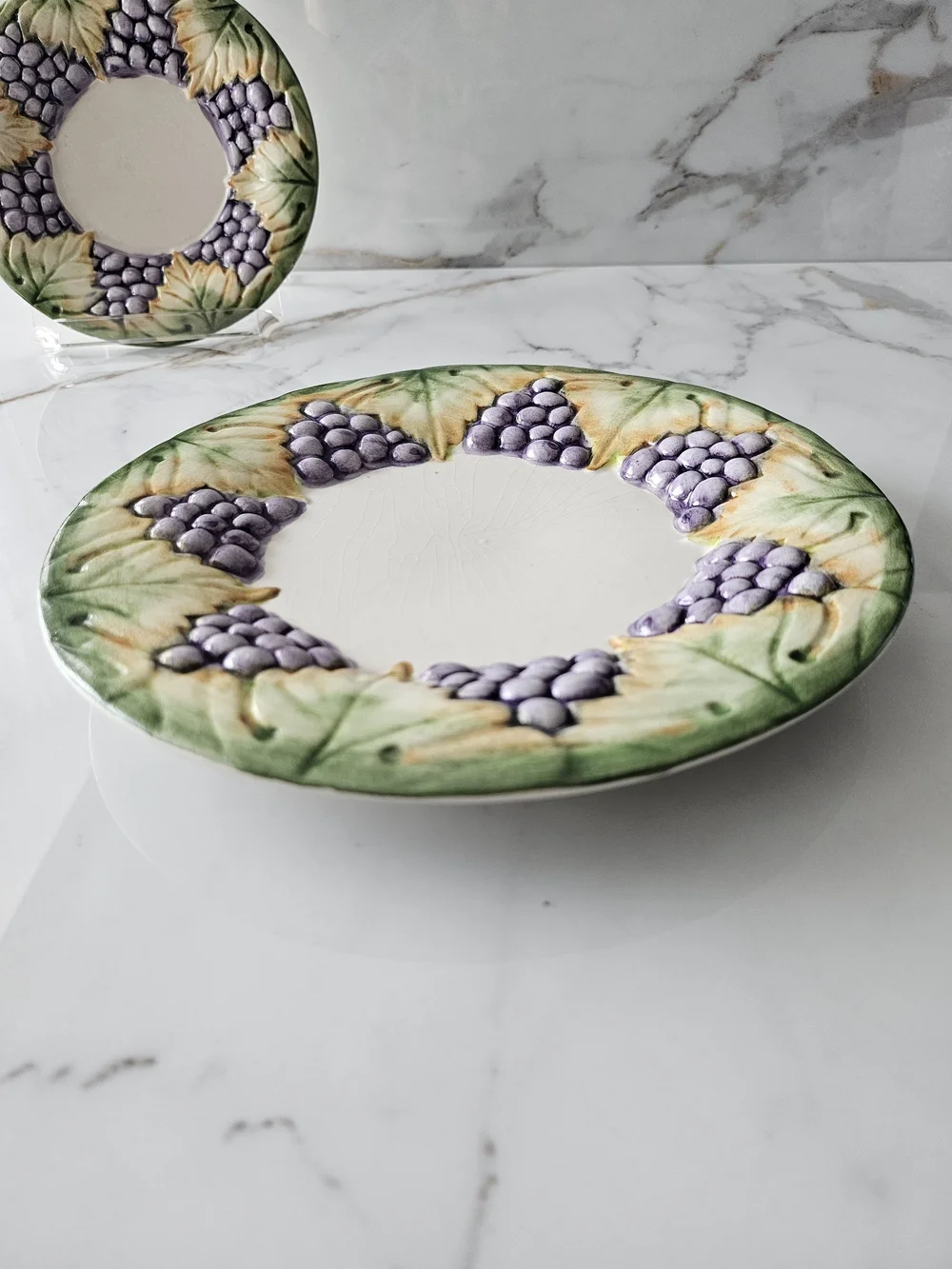 Vintage Majolica Style Grape Plates Set of 2 Wall Hanging Ceramic Fruit Dessert